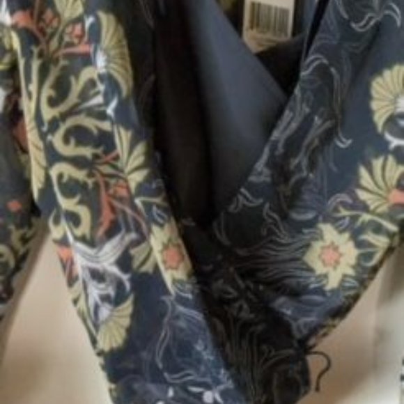 Elegant Wrap Dress with Matching Slip - Picture 8 of 11